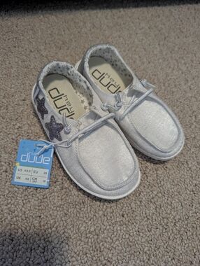 Nwt Hey Dudes Size 9.5